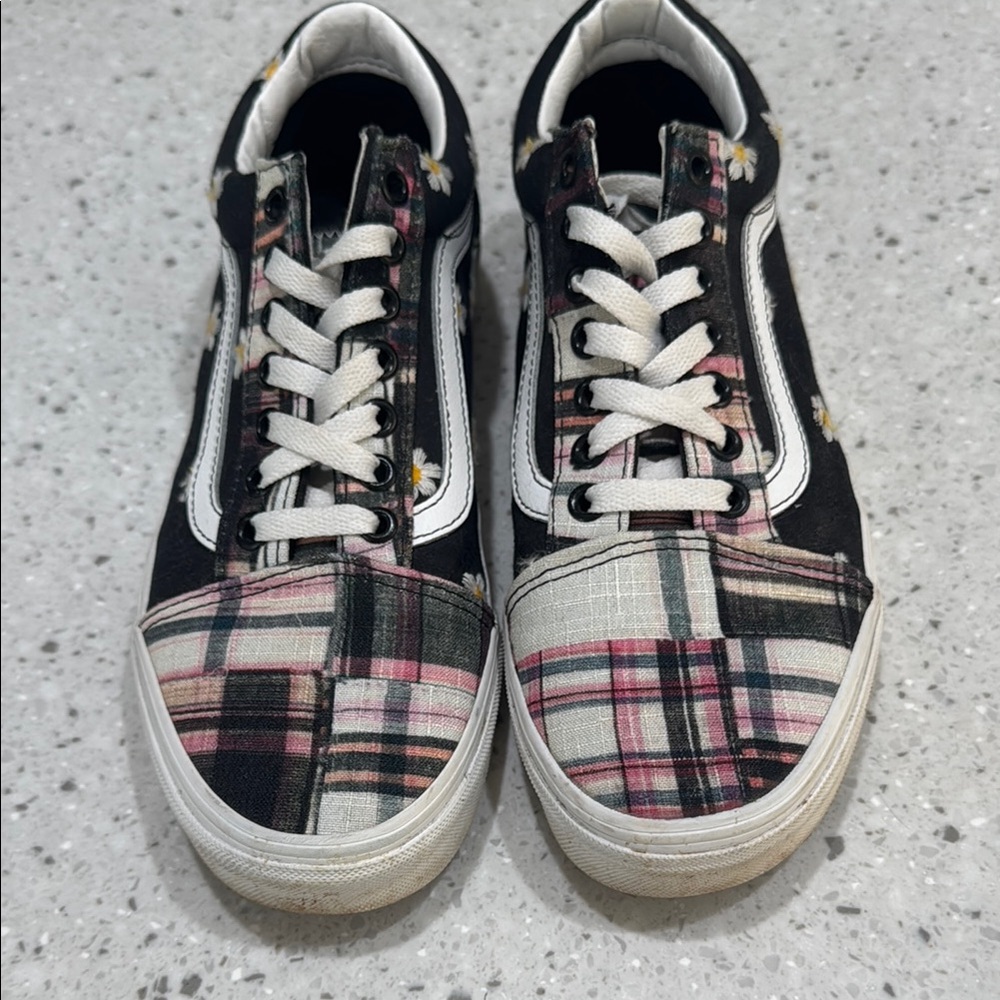 Vans Black and Plaid Sneakers with Floral Accents - Picture 3 of 7